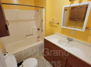 1436 W Macon St, Decatur, IL 62522