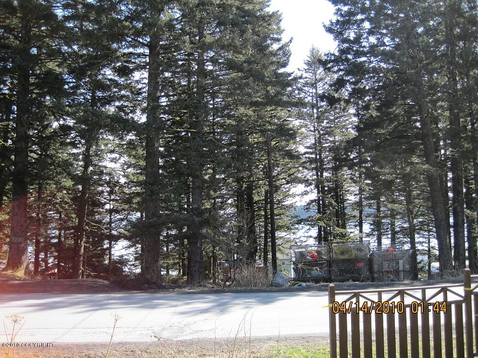 2nd image of 3241 Spruce Cape Rd