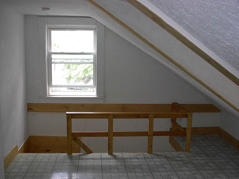 21 Havre St — Photo 13
