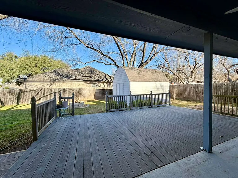 1213 Camellia Ln — Photo 24
