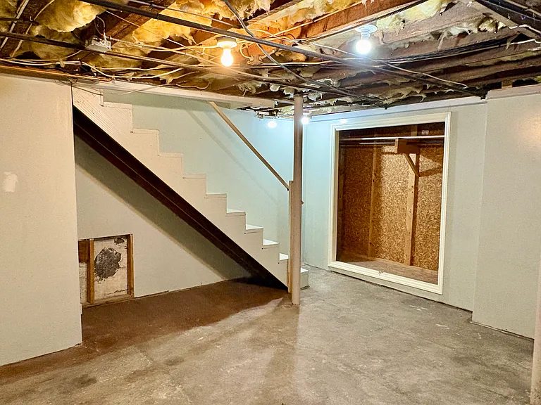 163 Macomber Ave #1-B — Photo 7