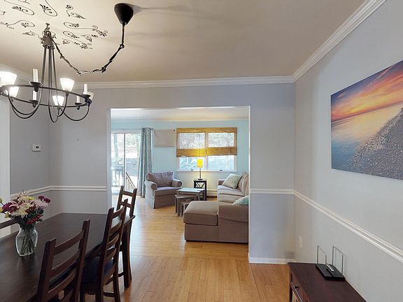 3rd image of 7 Allegra Dr