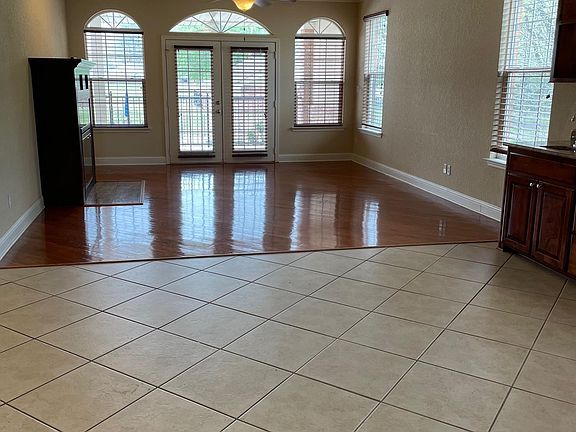 2nd image of 451 Lakeland Dr APT B4