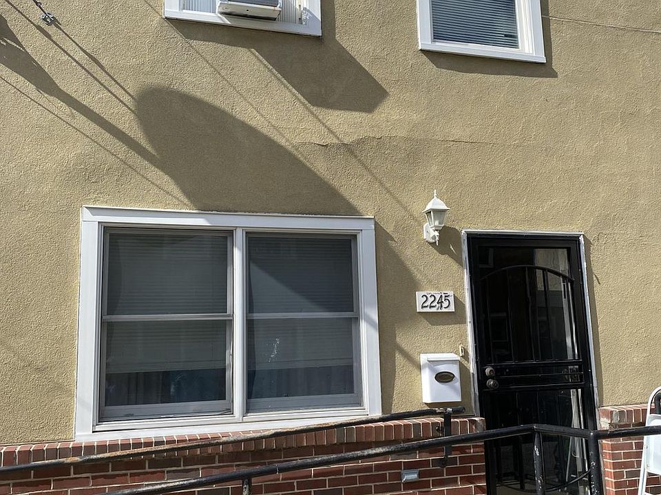1st image of 2245 Latona St