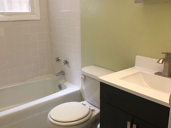 4th image of 5519 N Campbell Ave APT 2B