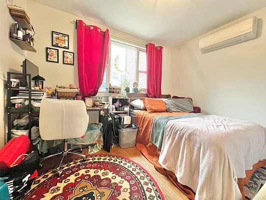 Bedroom, photo 3