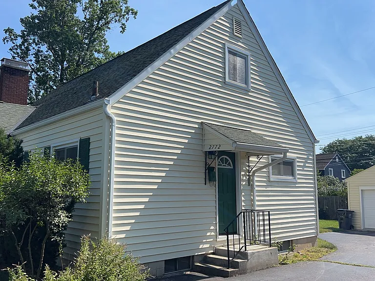 2772 Brandon Rd — Photo 2