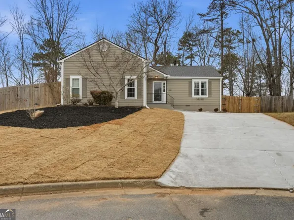 11345 Abbotts Station Dr, Johns Creek, GA 30097