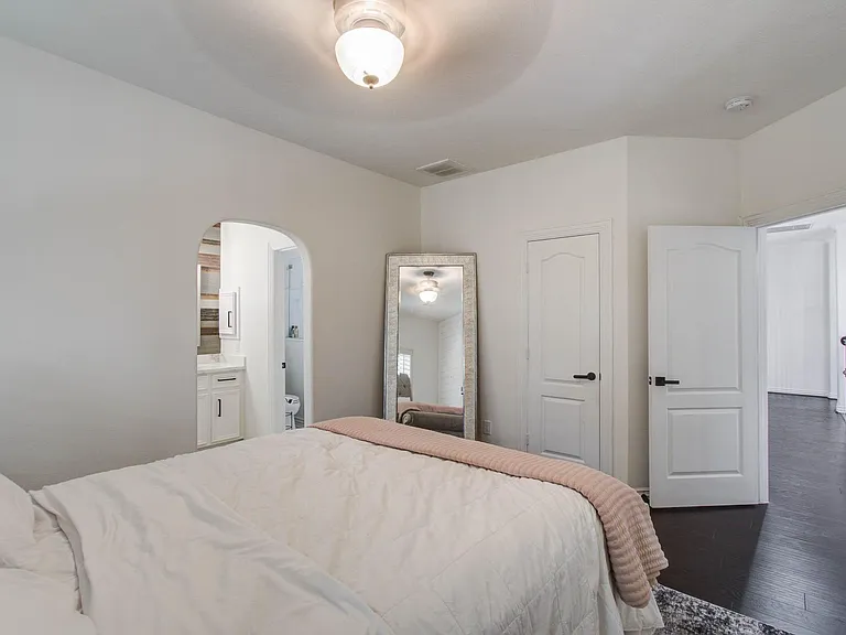 18807 Oriole Point Ct — Photo 36