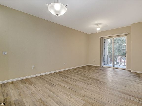 5th image of 26 E Serene Ave Unit 201