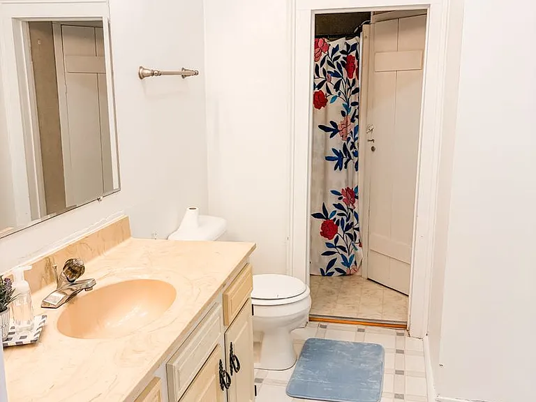 117 E Main St — Photo 4