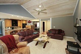 5th image of 117 Elsinore Ln
