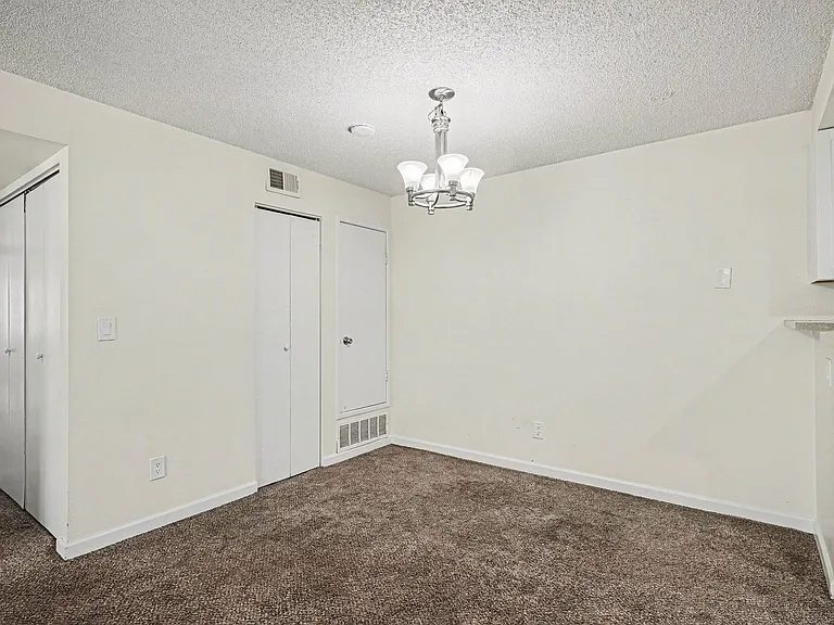 18004 E Ohio Ave #202 — Photo 9