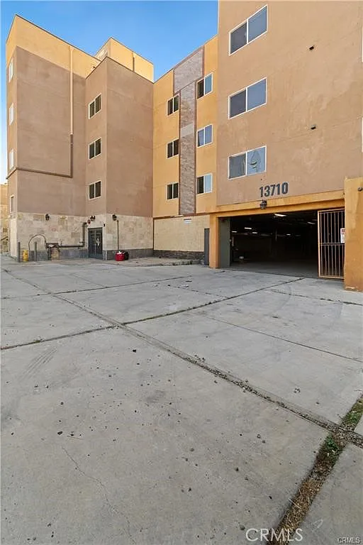 2 bed, 1212 sqft, $2,600 — Photo 1