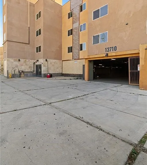 13710 W Foothill — Photo 1