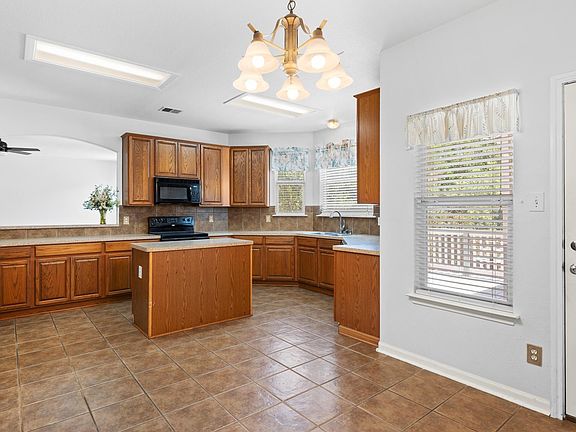 3rd image of 8818 ASH MEADOW DR