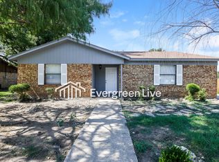 6825 Quail Run, Watauga, TX 76148