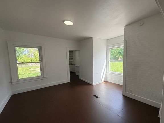 4th image of 724 S Linden Ave #728