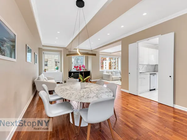 201 East 80th Street image 6 of 14