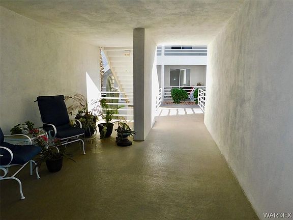 5th image of 1800 Clubhouse Dr Unit 121