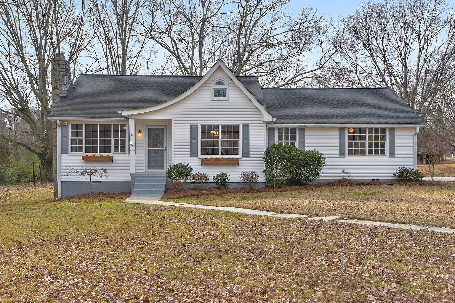 8641 Bowden St photo 1