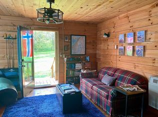 12858 Rutter Hill Rd, Ferryville, WI 54628