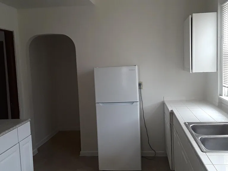 2600 Commercial Ave #1 — Photo 1