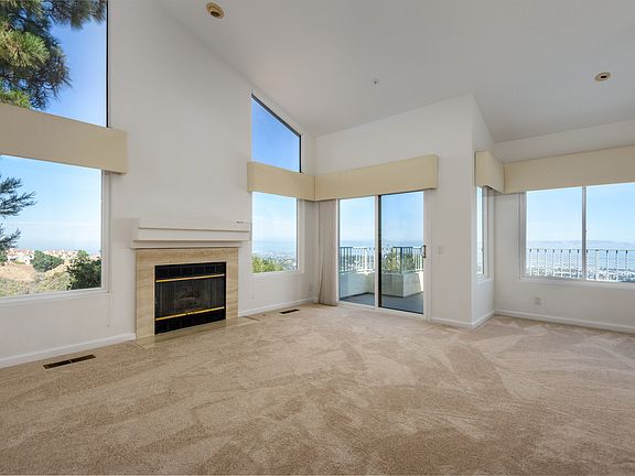 Living room with extra high celings