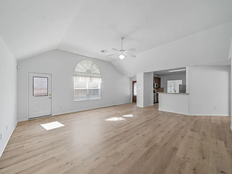 14730 Fir Knoll Way — Photo 9