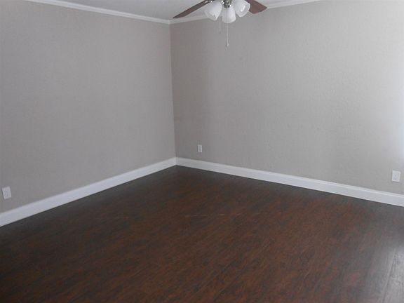 4th image of 2909 NW Templeton Ter