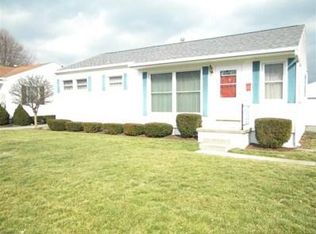 523 Maplewood Dr, Troy, OH 45373