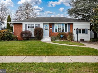 15 Cannon Dr, Hamilton, NJ 08690