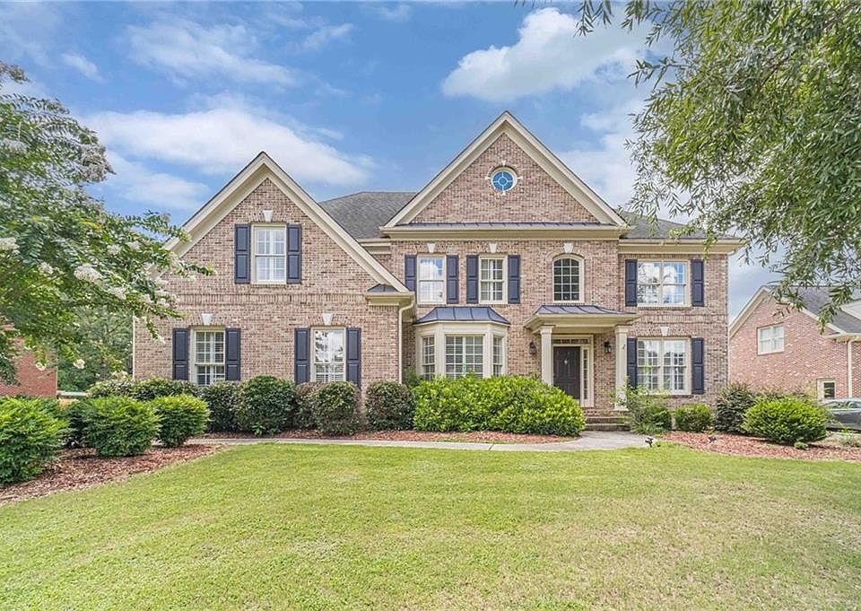 1st image of 562 Grassmeade Way