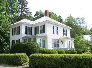 31 Pleasant St, Topsham, ME 04086