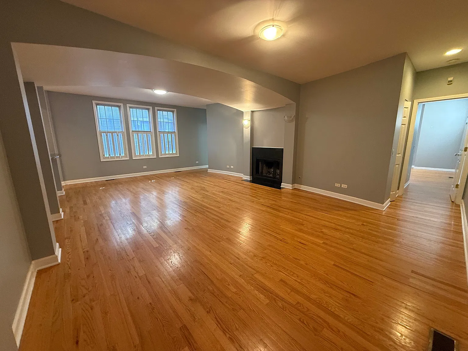 2 bed, 1200 sqft, $2,850 — Photo 3