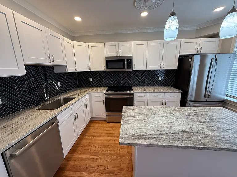 7546 Byron Pl #2W — Photo 2