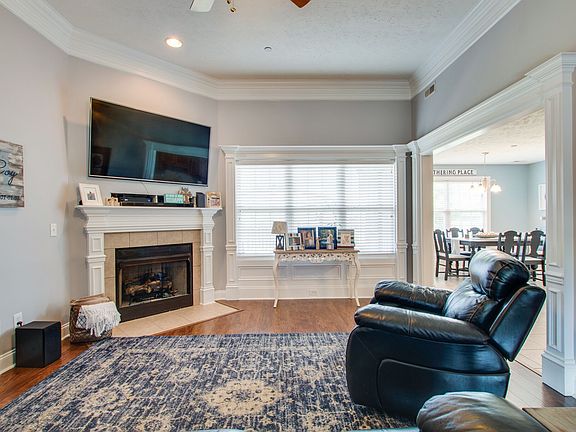 5th image of 1109 Cascade Falls Dr