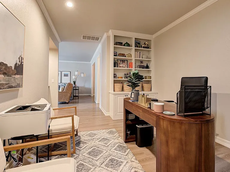 2100 Cobblestone Ct #106 — Photo 5
