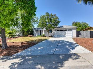 2000 Woodstock Way, Sacramento, CA 95825