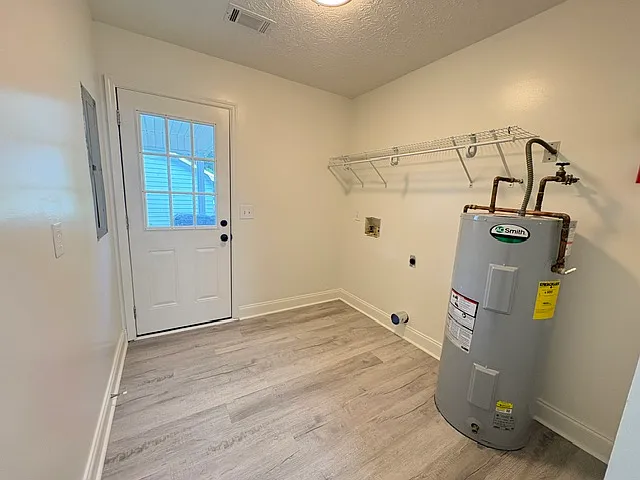 705 Wehring Ln — Photo 13