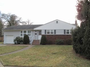 799 Glenside Ct W, Oradell, NJ 07649