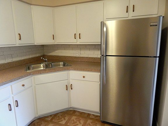4th image of 2650 Brookwood Way Dr APT 219B