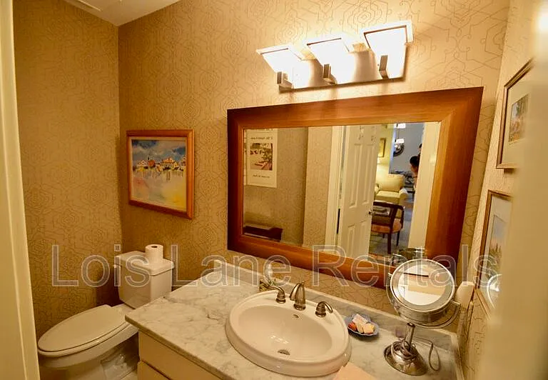 55 Ashley Ave #4 — Photo 9