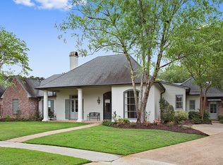17618 Five Oaks Dr, Baton Rouge, LA 70810