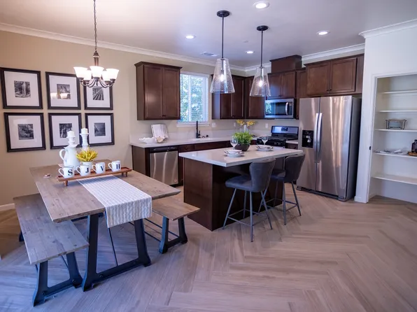 (undisclosed Address), Hanford, CA 93230