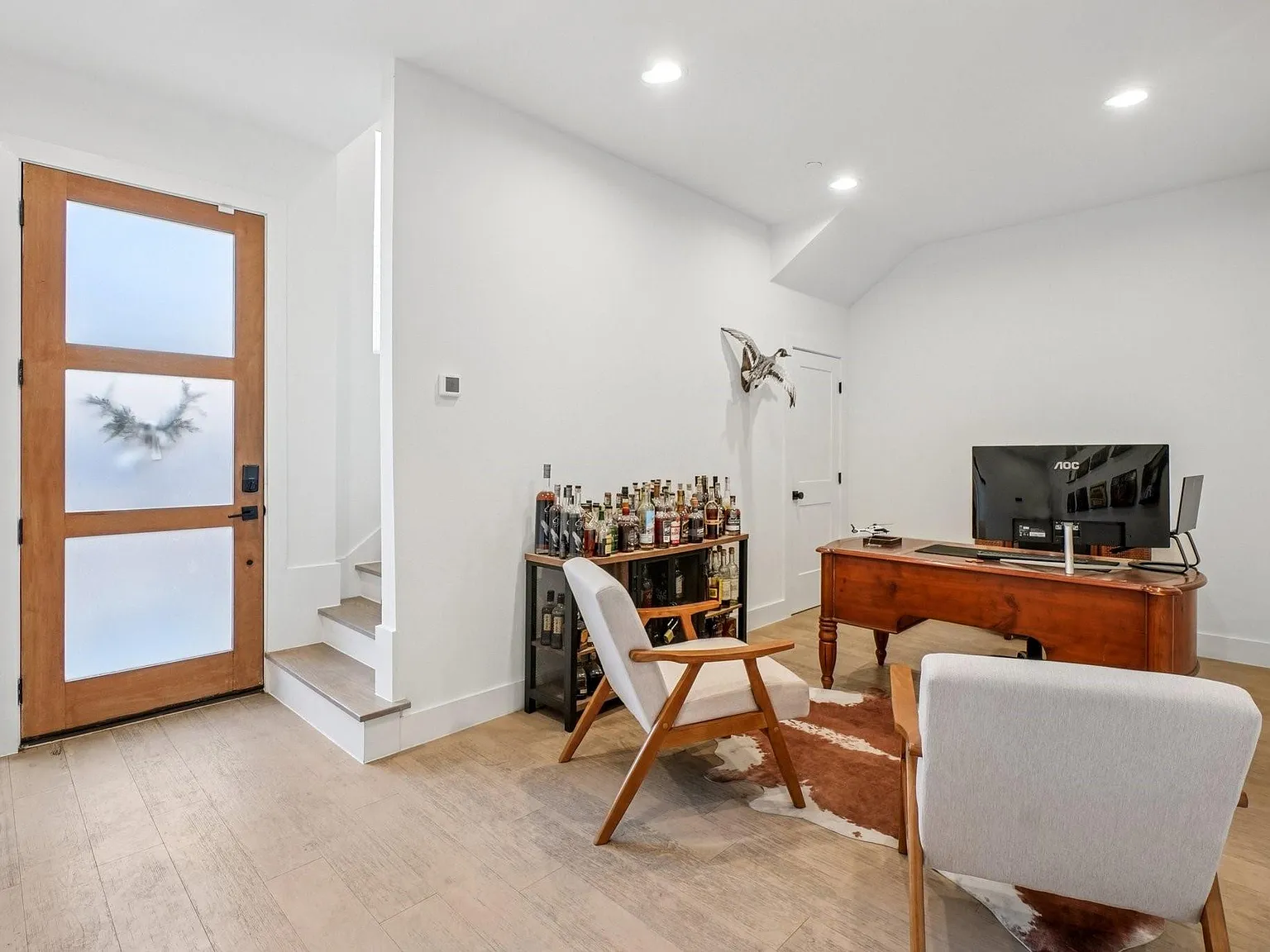 2 bed, 2.5 bath, 1689 sqft, $2,900 — Photo 4