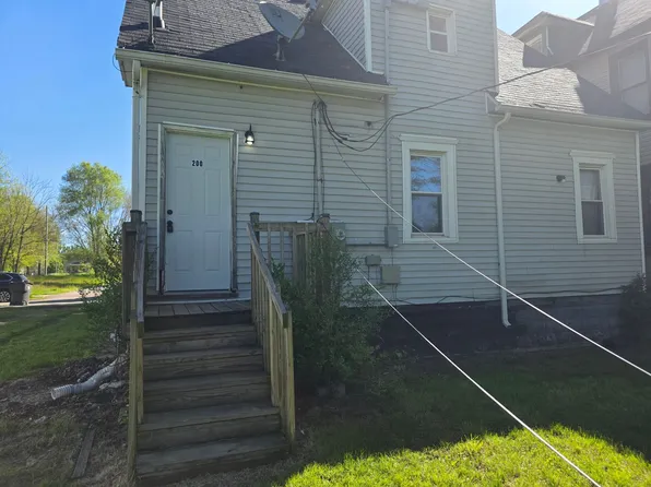 1029 S 3rd St, Elkhart, IN 46516