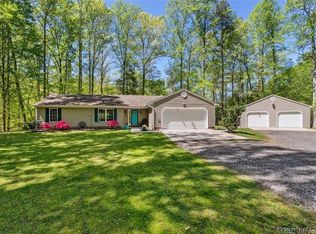 9932 Bacons Ln, Gloucester, VA 23061