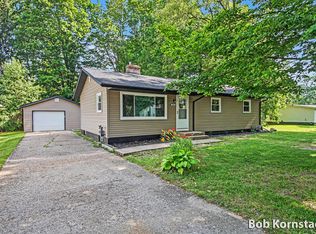 516 W Elm St, Wayland, MI 49348