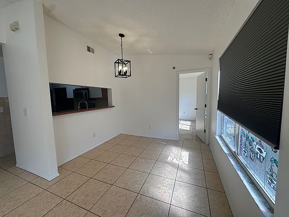 4th image of 2206 Northlake Dr